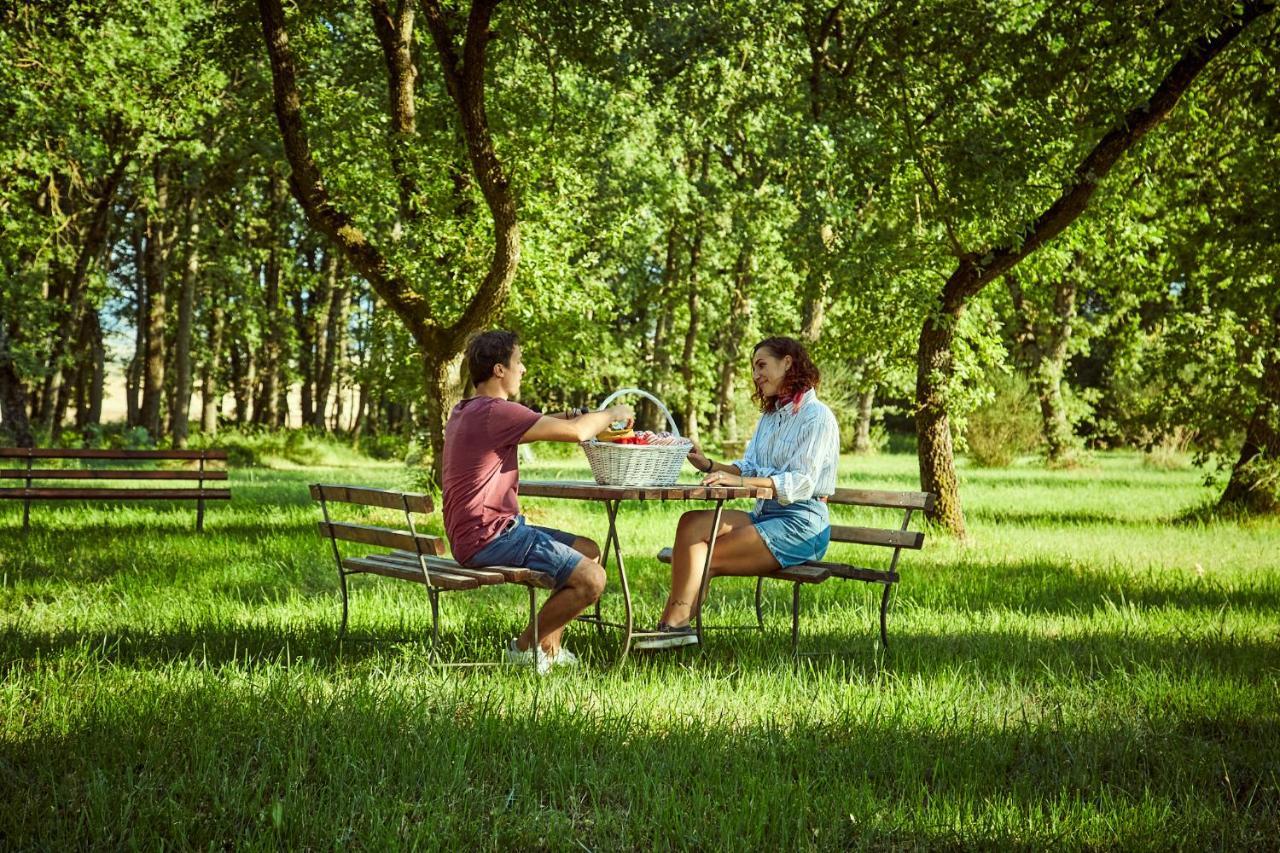 Agriturismo Lunadoro مونتيتشيلو المظهر الخارجي الصورة